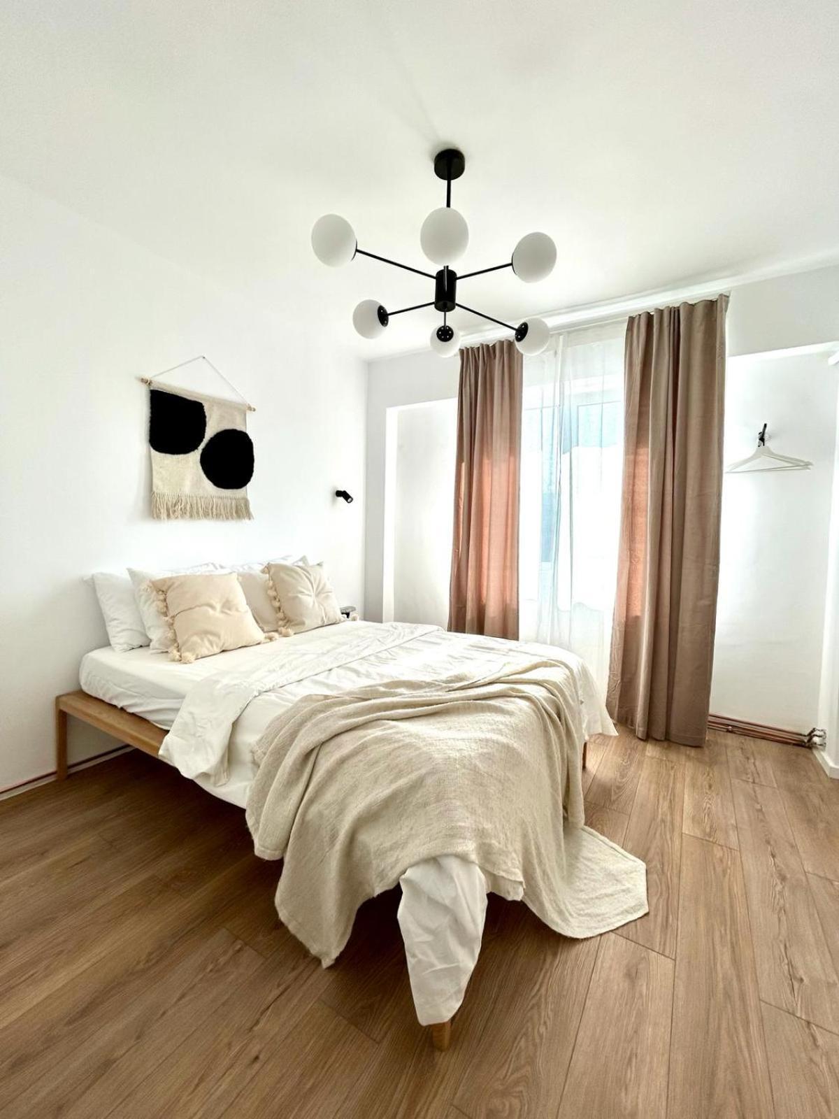 Urban Parkside Retreat Cozy 2-Bed Ap By Metro Apartment Bucureşti Exterior foto